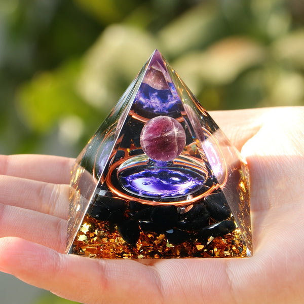 1pc Pyramid Amethyst Natural Crystals Orgone Pyramid  Healing Reiki Chakra Energy Meditation Tool Home Decor ,Clear Healing Crystal Stone Quartz Single Natural Clear Column Decoration Pointed Collectables