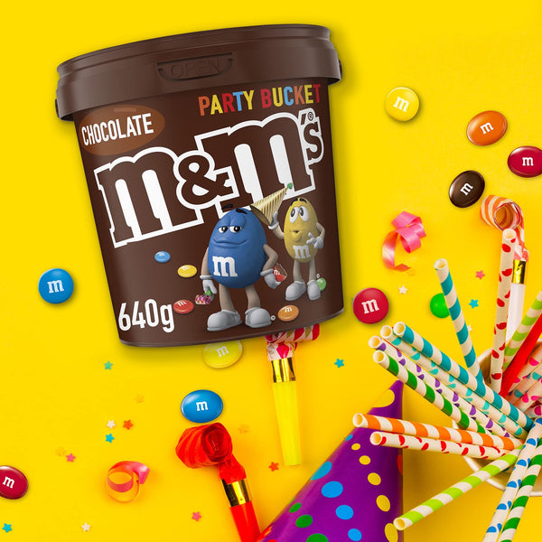 M&M's Milk Chocolate Snack and Share Party Bucket 640g