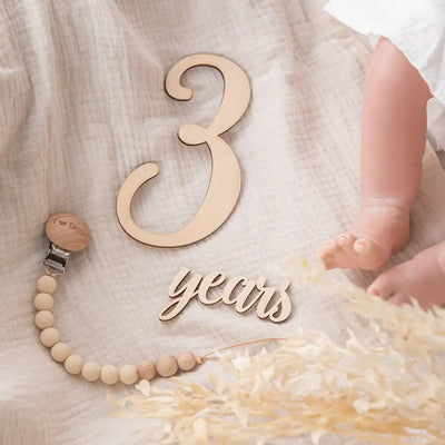 20pcs/lot Baby Milestone Number Monthly Memorial Cards Newborn Baby Wooden Engraved Age Photography Accessories Birthing Gift